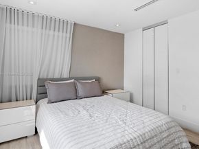 11325 NW 66th St, Doral FL 33178