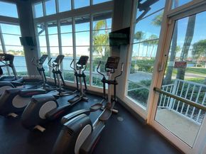 11325 NW 66th St, Doral FL 33178