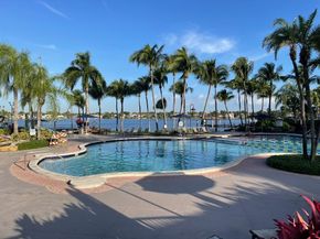 11325 NW 66th St, Doral FL 33178