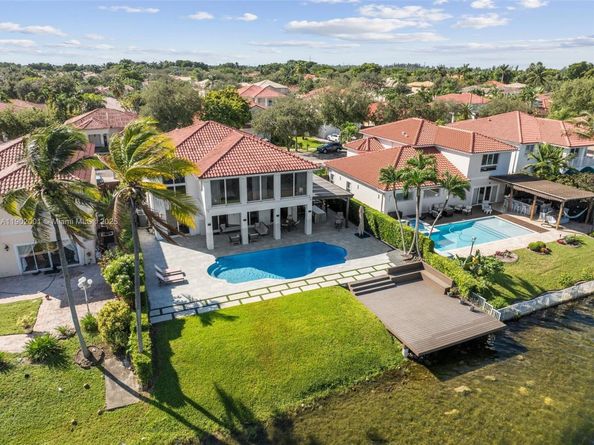 11325 NW 66th St, Doral FL 33178