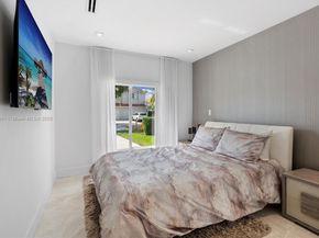 11325 NW 66th St, Doral FL 33178