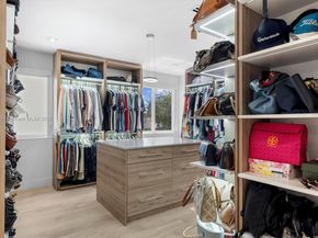 11325 NW 66th St, Doral FL 33178