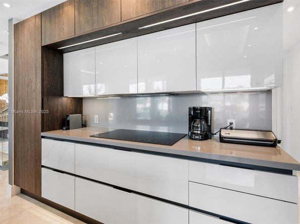 11325 NW 66th St, Doral FL 33178