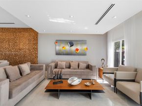 11325 NW 66th St, Doral FL 33178