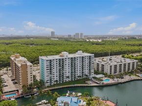 2841 NE 163rd St 802, North Miami Beach FL 33160