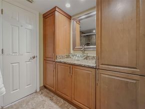 2841 NE 163rd St 802, North Miami Beach FL 33160