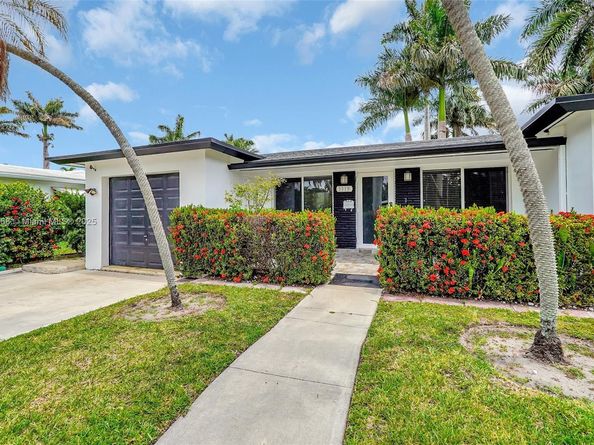 1319 Buchanan St, Hollywood FL 33019