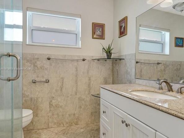 1319 Buchanan St, Hollywood FL 33019