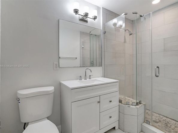 1319 Buchanan St, Hollywood FL 33019