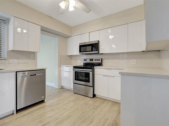 1319 Buchanan St, Hollywood FL 33019