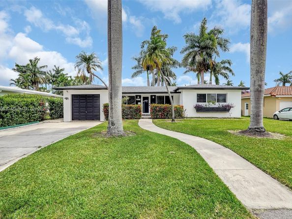 1319 Buchanan St, Hollywood FL 33019