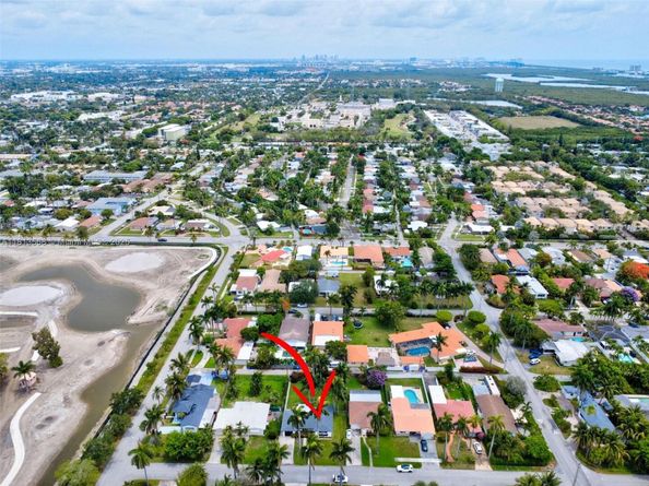 1319 Buchanan St, Hollywood FL 33019