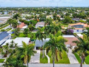 1319 Buchanan St, Hollywood FL 33019