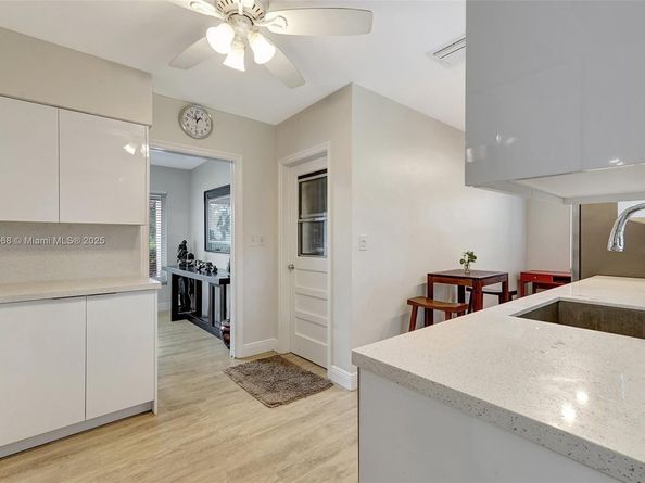 1319 Buchanan St, Hollywood FL 33019