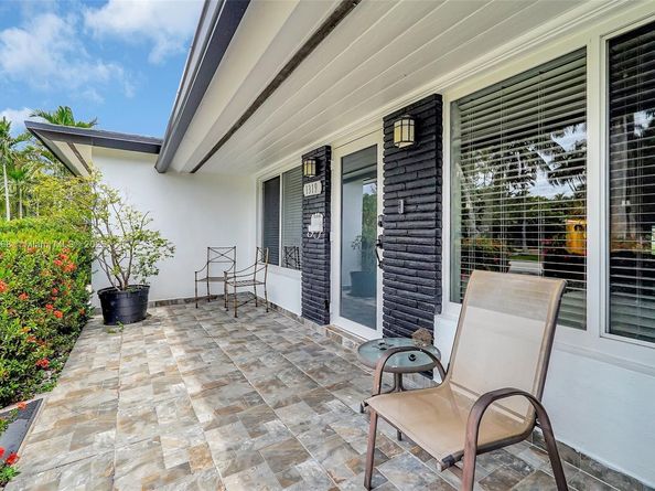 1319 Buchanan St, Hollywood FL 33019