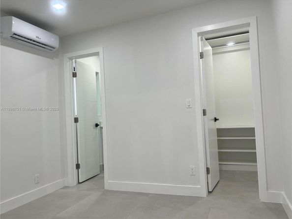 14001 NW 10th Ave, Miami FL 33168