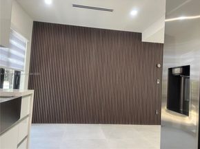 14001 NW 10th Ave, Miami FL 33168