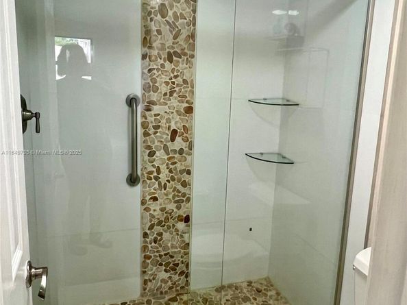 2901 N Nob Hill Rd 203, Sunrise FL 33322