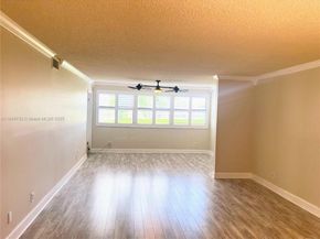 2901 N Nob Hill Rd 203, Sunrise FL 33322