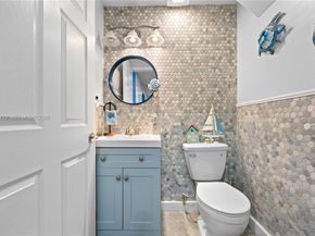 13910 SW 163rd St, Miami FL 33177