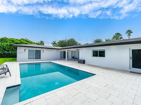8605 SW 162nd St, Palmetto Bay FL 33157