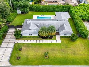 8605 SW 162nd St, Palmetto Bay FL 33157