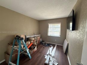 4136 Inverrary Dr 15C, Lauderhill FL 33319