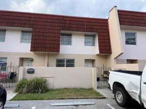 4136 Inverrary Dr 15C, Lauderhill FL 33319