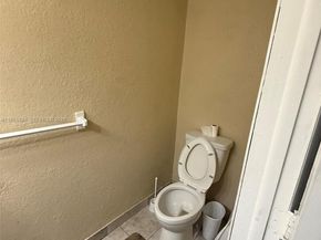 4136 Inverrary Dr 15C, Lauderhill FL 33319