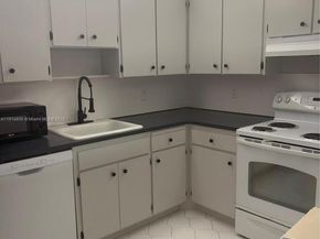 1200 NE Miami Gardens Dr 218W, Miami FL 33179