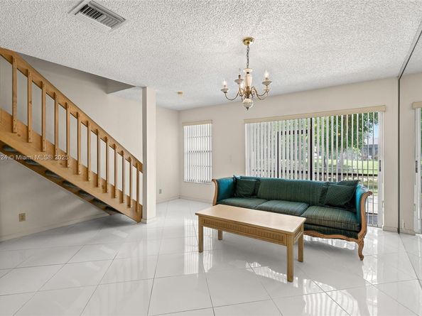 10836 Cypress Glen Dr, Coral Springs FL 33071
