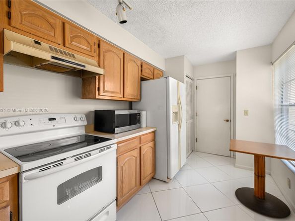 10836 Cypress Glen Dr, Coral Springs FL 33071