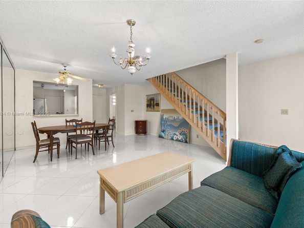 10836 Cypress Glen Dr, Coral Springs FL 33071
