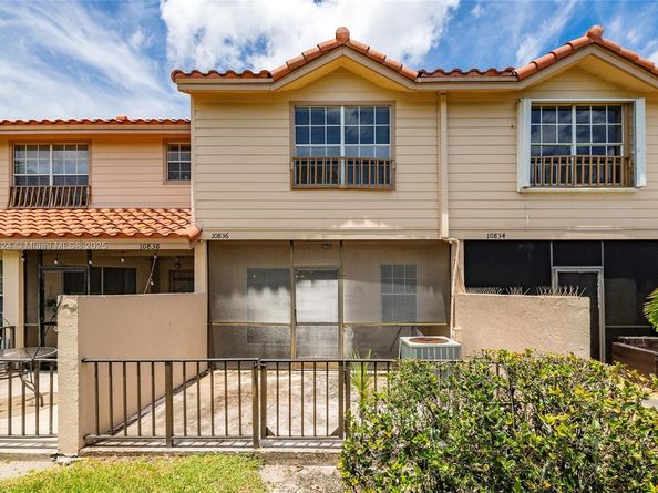 10836 Cypress Glen Dr, Coral Springs FL 33071