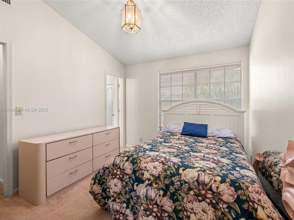 10836 Cypress Glen Dr, Coral Springs FL 33071