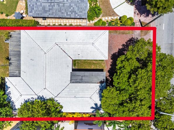 4322 Alton Rd, Miami Beach FL 33140