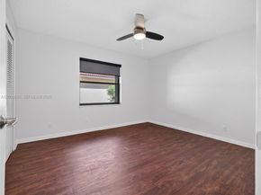 1025 Creekford Dr, Weston FL 33326