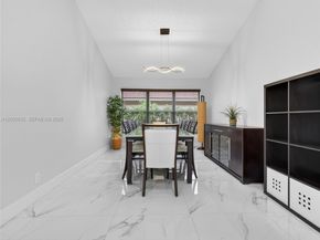 1025 Creekford Dr, Weston FL 33326