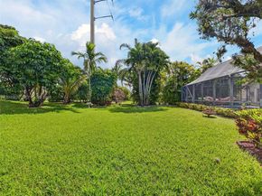 1025 Creekford Dr, Weston FL 33326