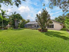 1025 Creekford Dr, Weston FL 33326