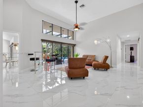 1025 Creekford Dr, Weston FL 33326