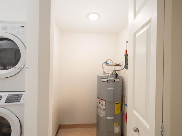 1734 NE 142nd St, North Miami FL 33181