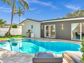 5005 Johnson St, Hollywood FL 33021