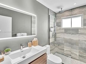 5005 Johnson St, Hollywood FL 33021