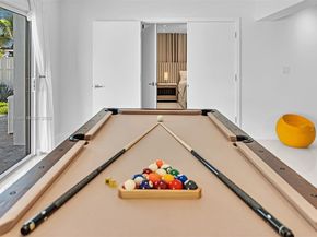 5005 Johnson St, Hollywood FL 33021