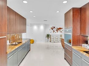 5005 Johnson St, Hollywood FL 33021