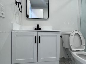 455 Golden Isles Dr 203, Hallandale Beach FL 33009