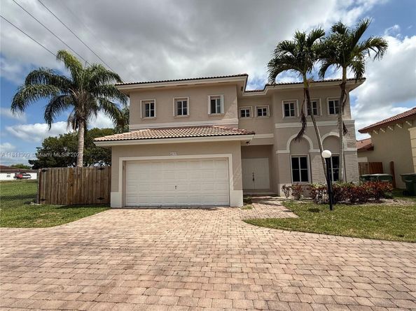 4157 NE 14th St, Homestead FL 33033