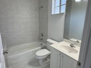 4157 NE 14th St, Homestead FL 33033