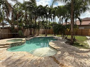 4157 NE 14th St, Homestead FL 33033